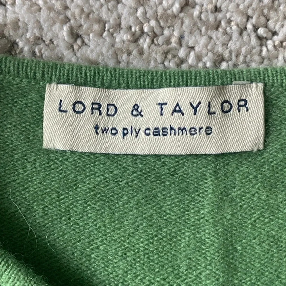 Lord and Taylor Two Ply 100% Cashmere Cardigan- Green - Picture 3 of 6